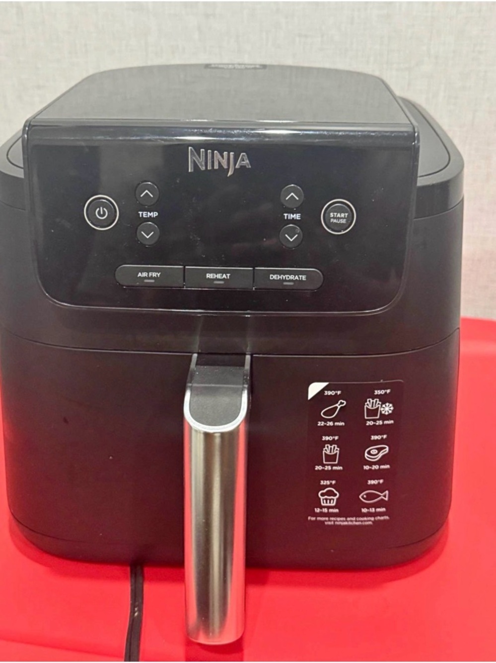 Ninja Black Countertop Air Fryer with White Cooking Icons